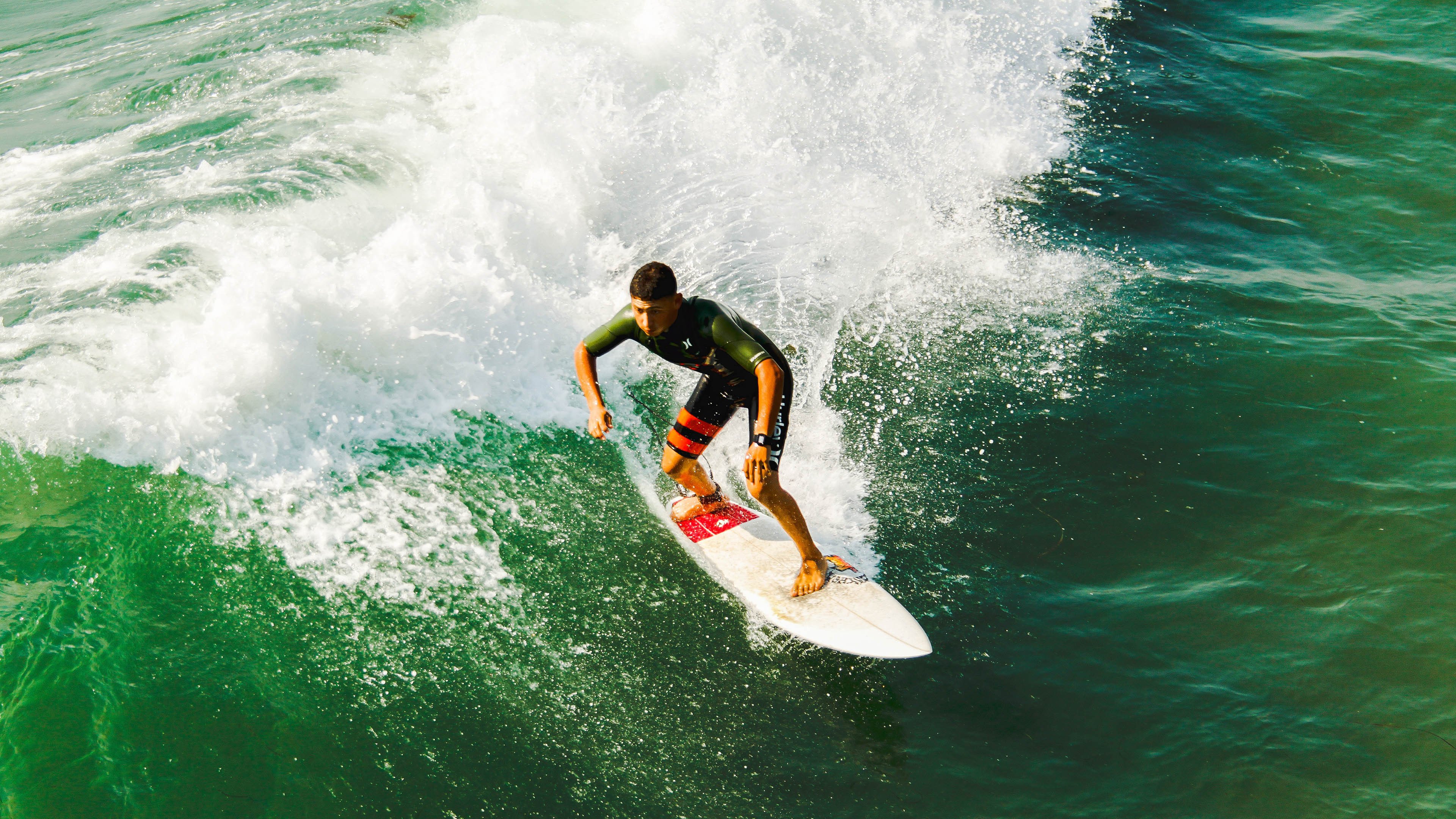 AYXapp下载-开拓者粉碎魔术之夜，杰伦·格林以一己之力，撕开魔咒的裂缝